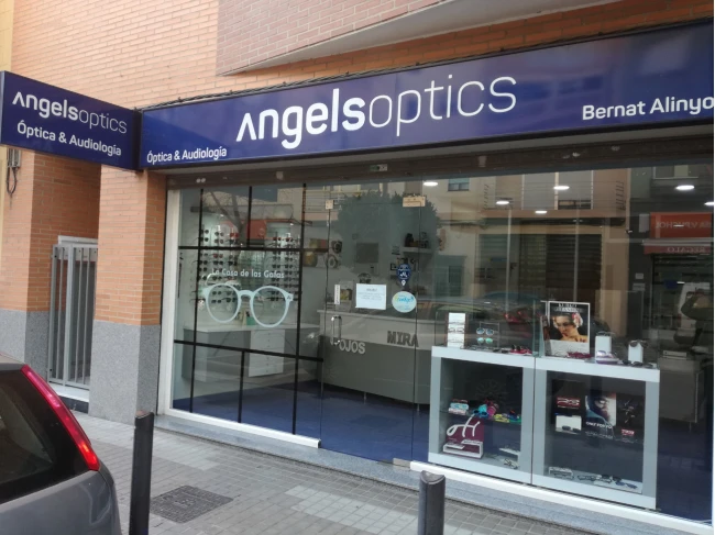 Aud�fonos en VALENCIA, Angels Sueca | �ptica y Audiolog�a