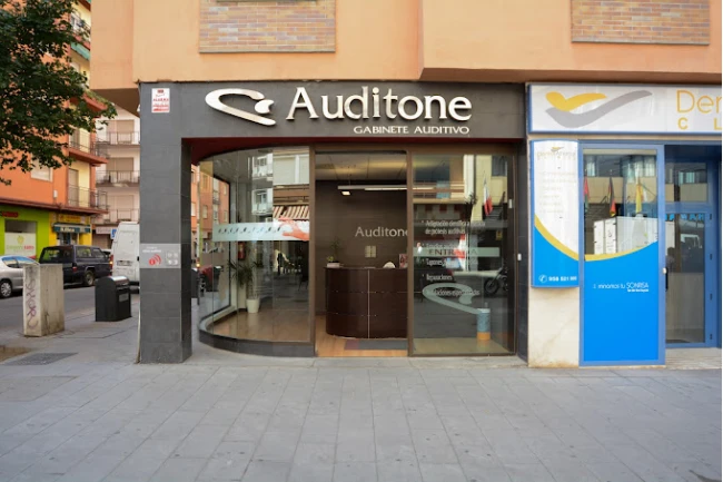 Audífonos en GRANADA, Auditone Gabinete de Salud Auditíva Audífonos en GRANADA, Auditone Gabinete de Salud Auditíva