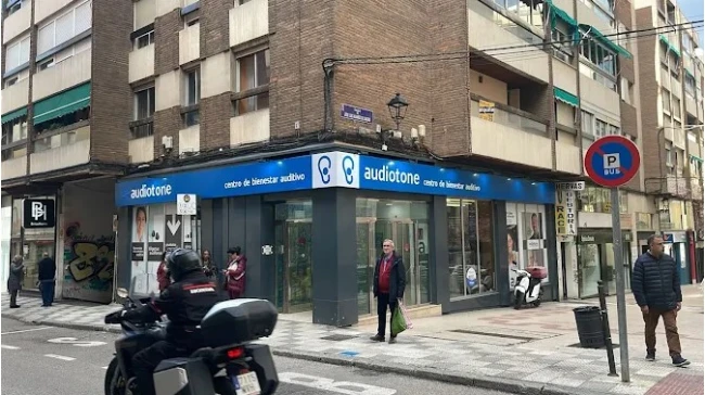 Audífonos en CUENCA, Centro Auditivo Audiotone Audífonos en CUENCA, Centro Auditivo Audiotone