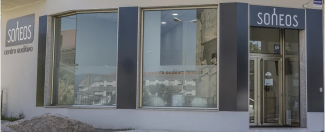 Aud�fonos en PONTEVEDRA, Centro Audit�vo Soneos
