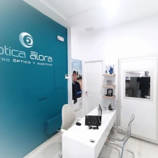 Audífonos en MALAGA, Centro Optico y Auditivo Alora Audífonos en MALAGA, Centro Optico y Auditivo Alora