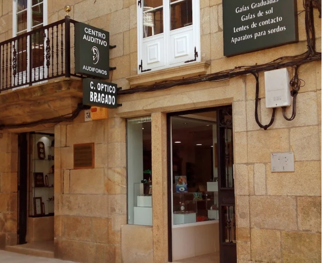 Audífonos en A CORUÑA, Centro Óptico Bragado Audífonos en A CORUÑA, Centro Óptico Bragado
