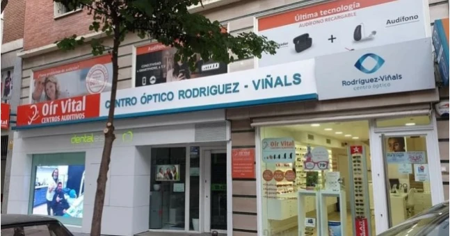 Audífonos en BADAJOZ, Centro Óptico Rguez. Viñals Audífonos en BADAJOZ, Centro Óptico Rguez. Viñals