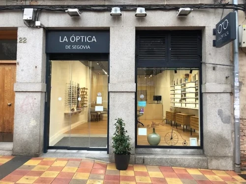 La Óptica de Segovia Guía del Audífono
