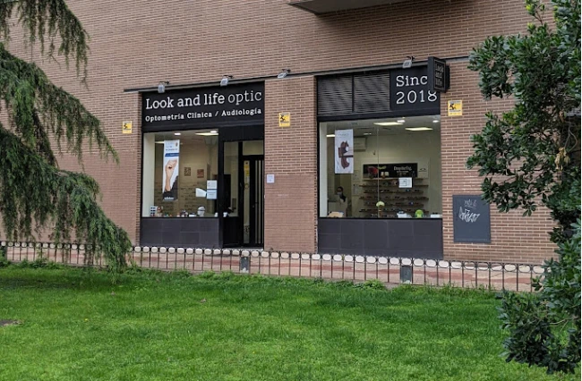 Aud�fonos en MADRID, Look and Life Optic