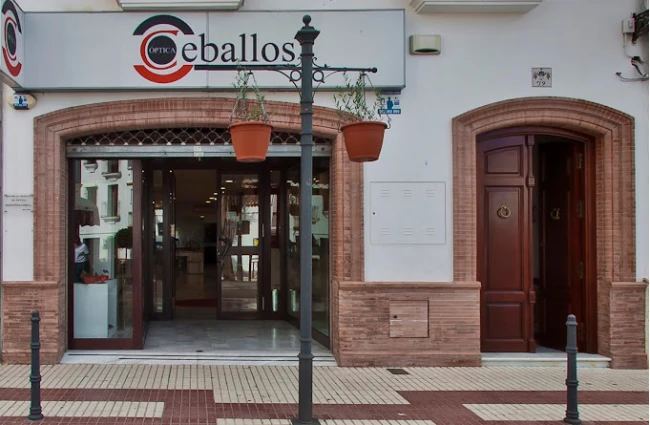 Audífonos en SEVILLA, Óptica Ceballos Irisol Sevilla Audífonos en SEVILLA, Óptica Ceballos Irisol Sevilla