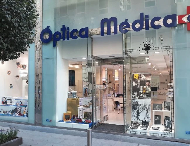 Audífonos en ALMERIA, Óptica Médica Audífonos en ALMERIA, Óptica Médica