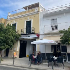 Audífonos en SEVILLA, Óptica Reina Sevilla Audífonos en SEVILLA, Óptica Reina Sevilla
