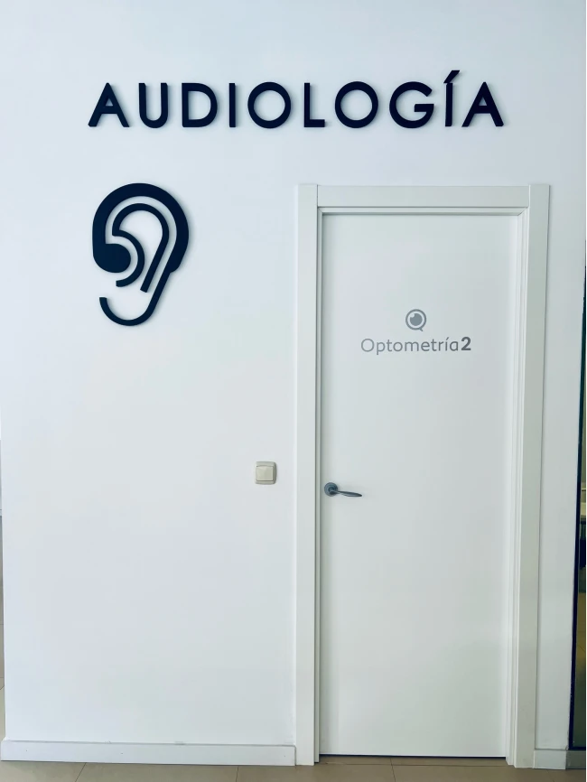 Audífonos en ALMERIA, Óptica y Audiología Clínica Audífonos en ALMERIA, Óptica y Audiología Clínica