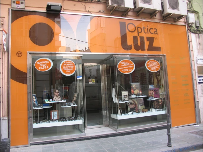Aud�fonos en ALMERIA, �ptica Luz