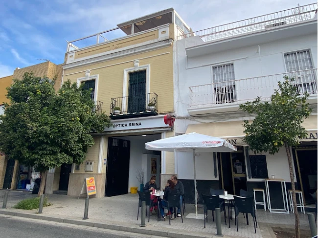 Aud�fonos en SEVILLA, �ptica Reina Sevilla