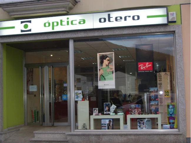 Aud�fonos en LUGO, �ptica Val Roxa