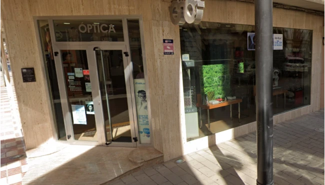 Aud�fonos en GRANADA, �pticas Garofano