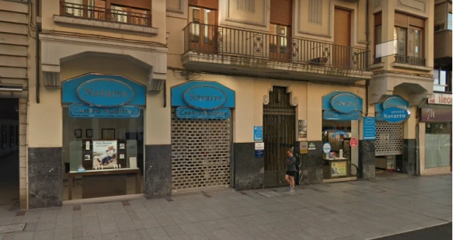 Aud�fonos en LE�N, �pticas Navarro